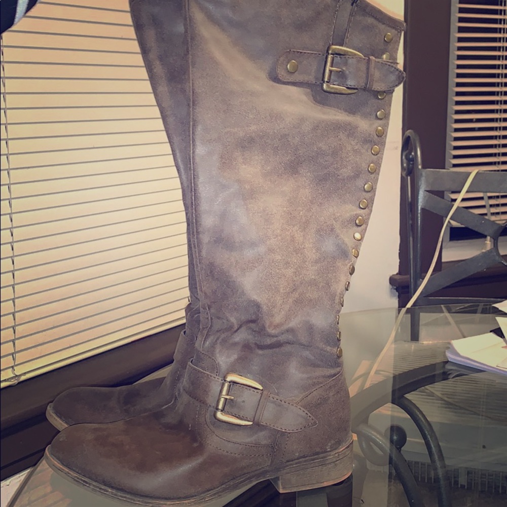 Riding boots